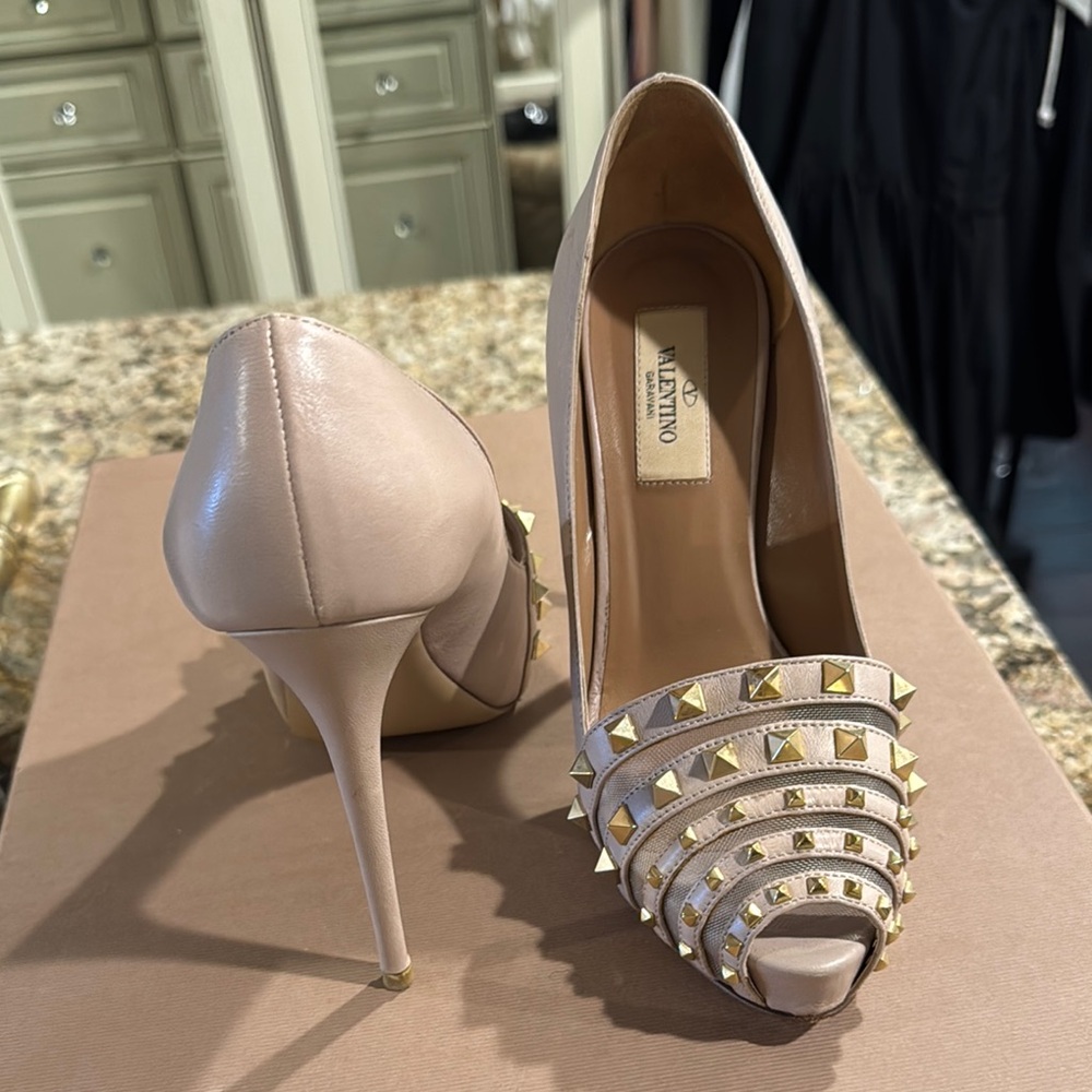 Valentino Women's Peep-Toe Studded Heels - Cream - Picture 3 of 3